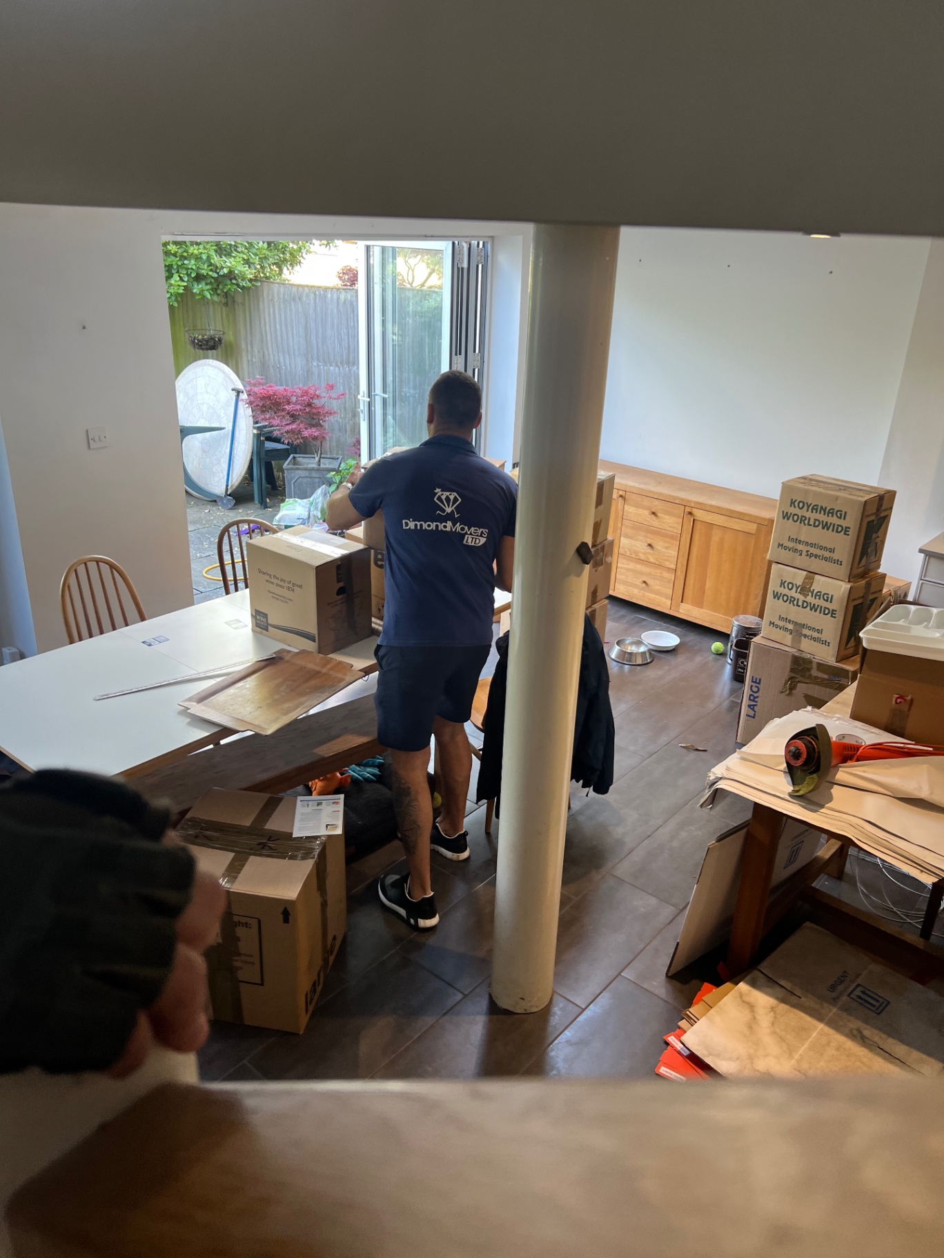 Bristol house removal packing the kitchen
